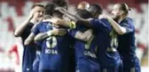 Son Dakika: Fenerbahçe, deplasmanda Antalyaspor'u 2-1 mağlup etti