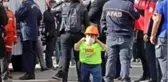 98 santim boyu ile arama kurtarma ekibine katıldı