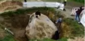 Tarlasından 1 milyar yıllık kaya çıkan çiftçi neye uğradığını şaşırdı
