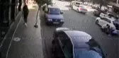 Lastiğini patlatıp sürücüsünü oyaladıkları otomobilden 55 bin lira çaldılar