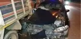 Otomobil yolcu indiren kamyonete çarptı: 3 yaralı