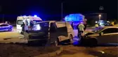 Kamyonetle otomobil çarpıştı 4 kişi yaralandı