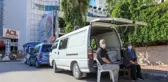 Lösemi tedavisi gören oğlu hastanede, baba minibüste yaşıyor