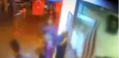 Bıçaklı kavga güvenlik kamerasına yansıdı