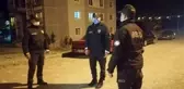 Polis ekipleri vatandaşları karantina bölgesinde yalnız bırakmadı