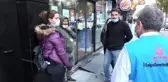 Başkan yardımcısından caddede sigara içen gence: Delikanlı, 900 liran var mı?