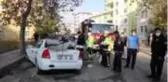 Otomobil park halindeki otobüse çarptı: 1 ağır yaralı