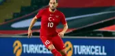 Juventus, sezon sonu sözleşmesi bitecek olan Hakan Çalhanoğlu'na açık çek verdi