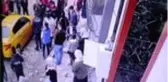 Taksinin altında sıkışıp sürüklenen çocuk ağır yaralandı