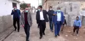 ŞANLIURFA - Sokakta yaşayan aileye belediyeden destek