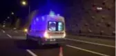 TEM'de bariyerlere çarpan minibüs hurdaya döndü: 7 yaralı