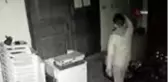 Son dakika haberi: Aynı iş yerine ikinci kez giren hırsızlar kameralara yakalandı