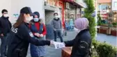 Son dakika gündem: Polisler, KADES ile ilgili bilgilendirme broşürü dağıttı
