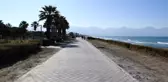 Kuşadası sahil bandında yürüyüş yolu düzenlemesi