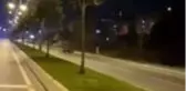 Kısıtlamada insanlar evdeyken sokaklar ona kaldı