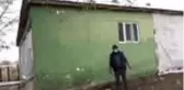 Evi hasar gören aile yardım bekliyor