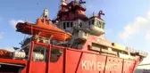 Bakan Karaismailoğlu'ndan ilk kadın römorkör kaptanına ziyaret