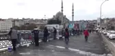 Amatör olta balıkçılarından sosyal mesafeli balık avı (2)