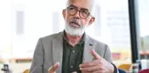Birçok kadını taciz ettiği konuşulan yazar Hasan Ali Toptaş, herkesten özür diledi