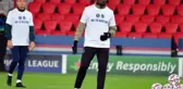 PSG Başkanı Nasır el-Halifi, ırkçı ifadelere maruz kalan Webo'ya özel forma yaptırdı
