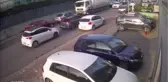 Avcılar'da iki grup arasındaki silahlı kavgada bir kişi hayatını kaybetti