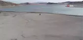 Girmeye korktukları barajın üzerinde yağmur duasına çıktılar