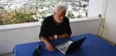 Şarkıcı Fedon, AA'nın 