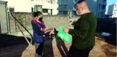 Yetim ailelere evlerinde kebap ikramı