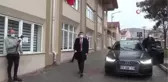 40 gün sonra belediyede çiçeklerle karşılandı, 