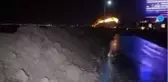 İzmir'de sahil bandına 2 kilometre kumdan set