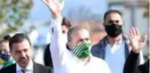Bursaspor Başkanı Erkan Kamat, müjdeyi otobüste verdi