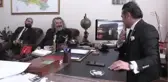 İhtiyaç sahibi öğrencilere giysi ve kitap yardımı