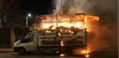 Son dakika haberleri | Ekmek teknesi yanan karton toplayıcısını Vali teselli etti