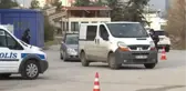 Polis ekiplerinin Çiğdem Mahallesi'ndeki denetimleri devam ediyor