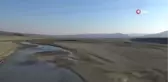 Silvan'da baraj suyu çekildi, eski mezarlıklar gün yüzüne çıktı
