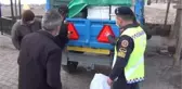 Beypazarı'nda traktör römorklarına reflektör takıldı
