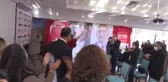 CHP'li Nazlıaka, partisine katılan kadınlara rozet taktı