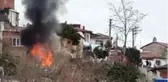 Edremit'te tek katlı ev alev alev yandı