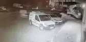 Son dakika haber... Tırın park halindeki 3 otomobile çarpması güvenlik kamerasında