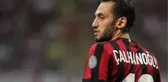 İtalyan devi Milan, Hakan Çalhanoğlu'nu takımda tutmak istiyor