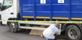 Geri dönüşüm kamyonunun altında kalan Ayşe Teyze, feci şekilde can verdi