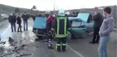 Araçlar kafa kafaya çarpıştı, yol savaş alanına döndü: 1 ölü, 4 yaralı