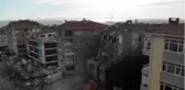 Avcılar'da E-5 kenarında en dikkat çeken binaydı, yıkımı yapıldı
