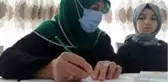 Doktor, mühendis ve öğretmen yetiştiren anne şimdi okuma yazma öğreniyor