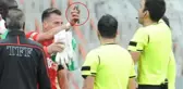 Hakan Arslan'ın hakeme telefon göstermesi Avrupa basının gündeminde