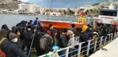 200'ün üzerinde göçmeni taşıyan gemi yakalandı