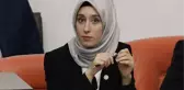 Hiçbir soru önergesi vermeyen Rumeysa Kadak 2020 yılının en çok beğenilen beşinci vekili seçildi