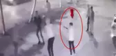 Telefonunu alamadıkları genci önce dövüp sonra tüfekle vurdular
