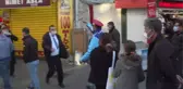 Yılbaşına saatler kala Eminönü'nde alışveriş hareketliliği sürüyor