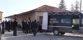 Son dakika haber! Ankara'da apartman garajında hayatını kaybeden gençlerden Burak Karakoç'un cenazesi toprağa verildi